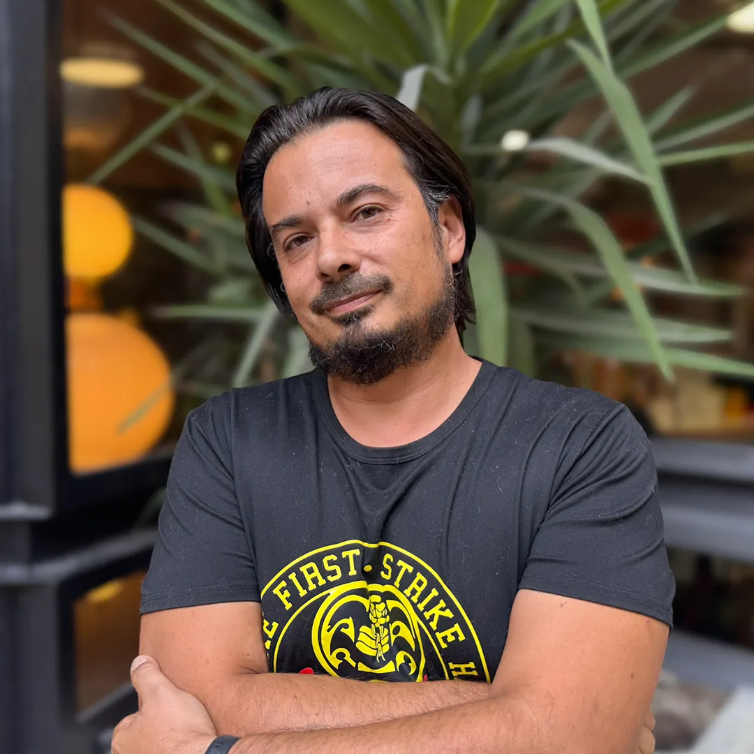 luis vazquez workout retail